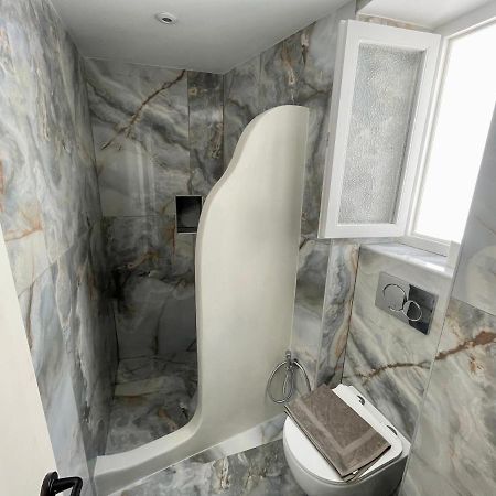 Burgos Barrio Hotel Naxos City ภายนอก รูปภาพ