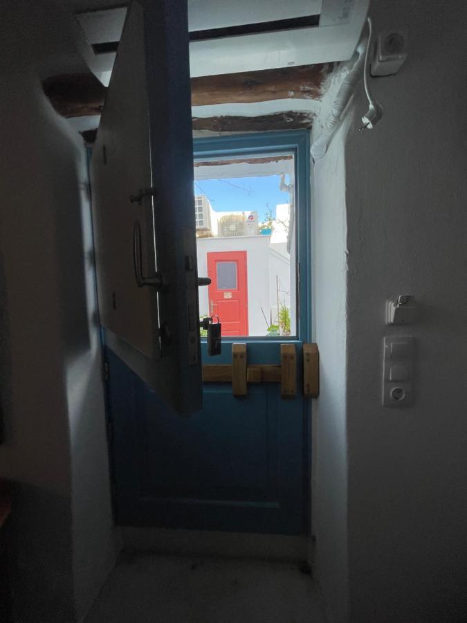 Burgos Barrio Hotel Naxos City ภายนอก รูปภาพ
