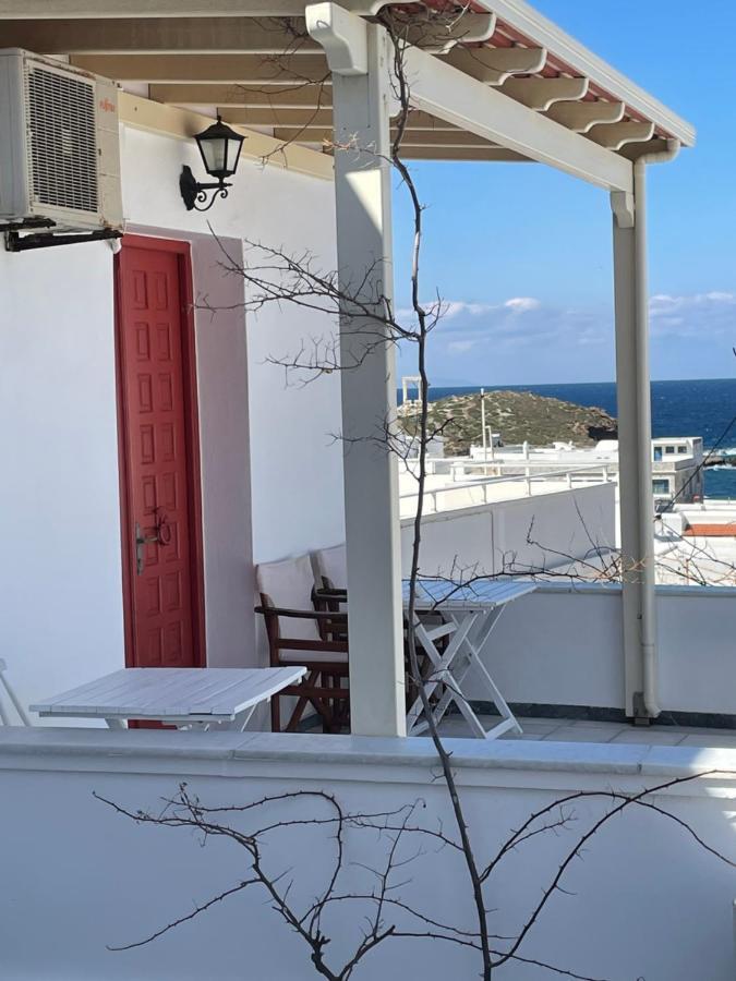 Burgos Barrio Hotel Naxos City ภายนอก รูปภาพ
