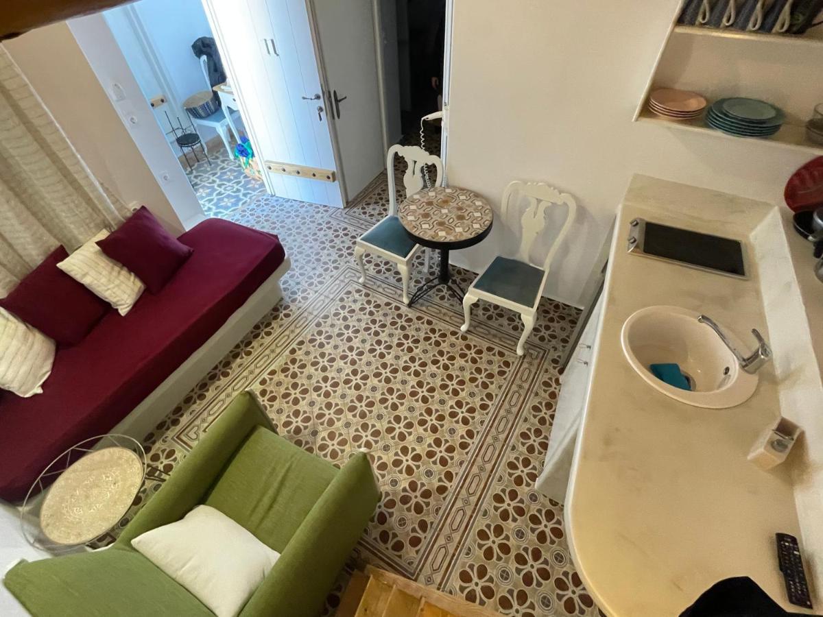 Burgos Barrio Hotel Naxos City ภายนอก รูปภาพ