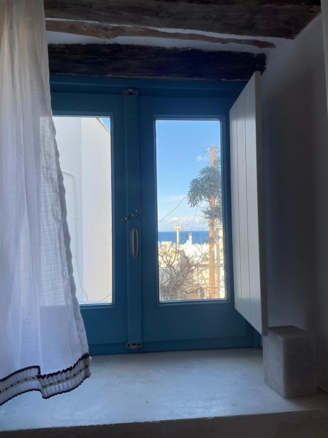 Burgos Barrio Hotel Naxos City ภายนอก รูปภาพ