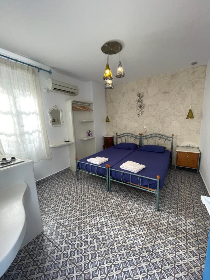 Burgos Barrio Hotel Naxos City ภายนอก รูปภาพ