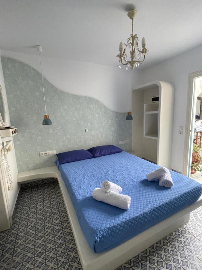 Burgos Barrio Hotel Naxos City ภายนอก รูปภาพ