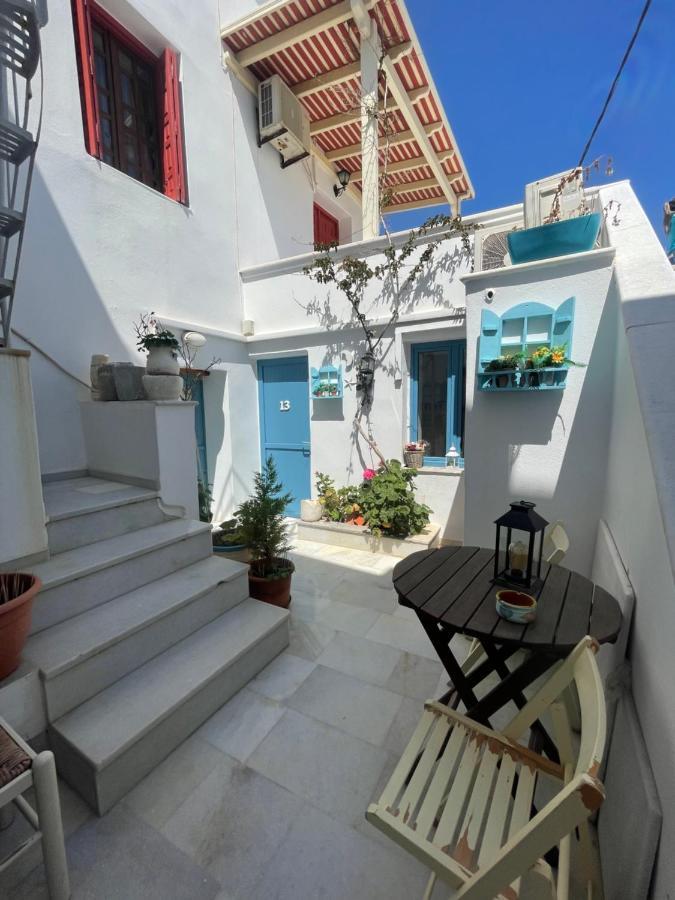 Burgos Barrio Hotel Naxos City ภายนอก รูปภาพ