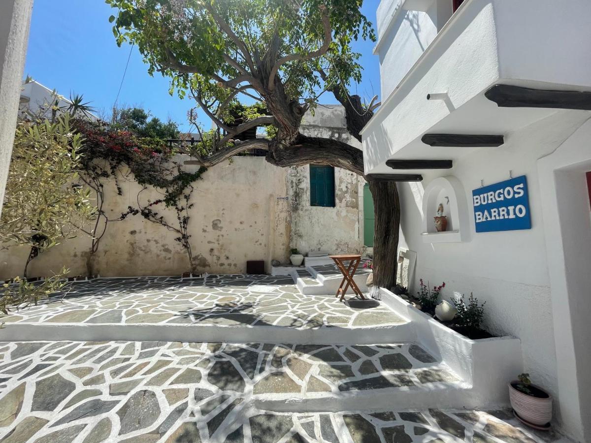 Burgos Barrio Hotel Naxos City ภายนอก รูปภาพ