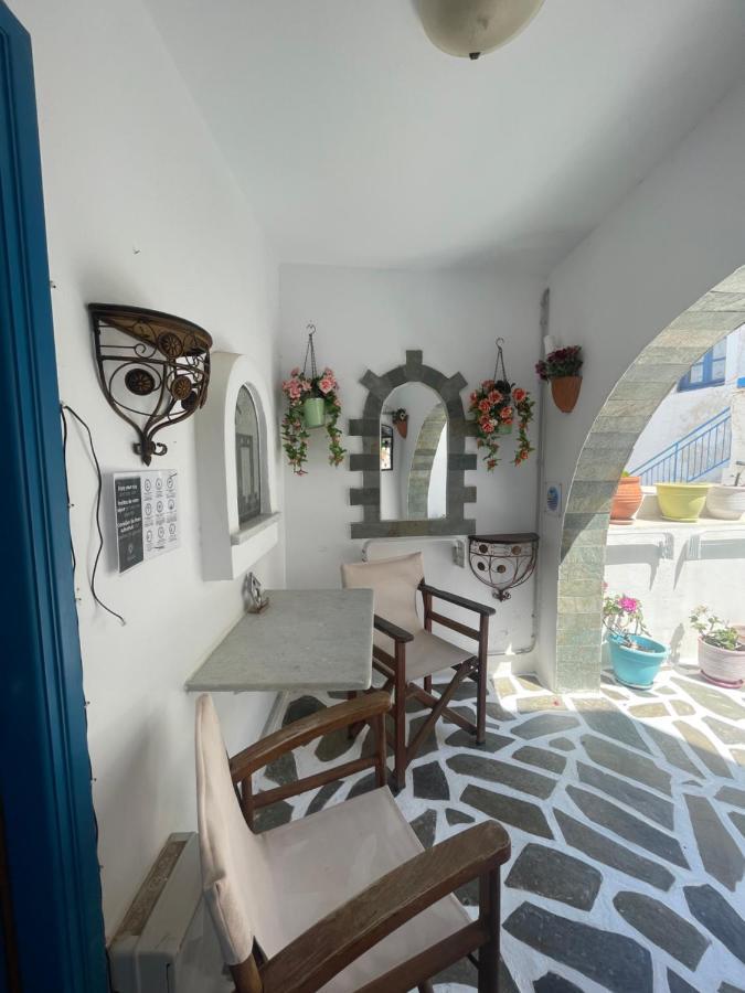 Burgos Barrio Hotel Naxos City ภายนอก รูปภาพ