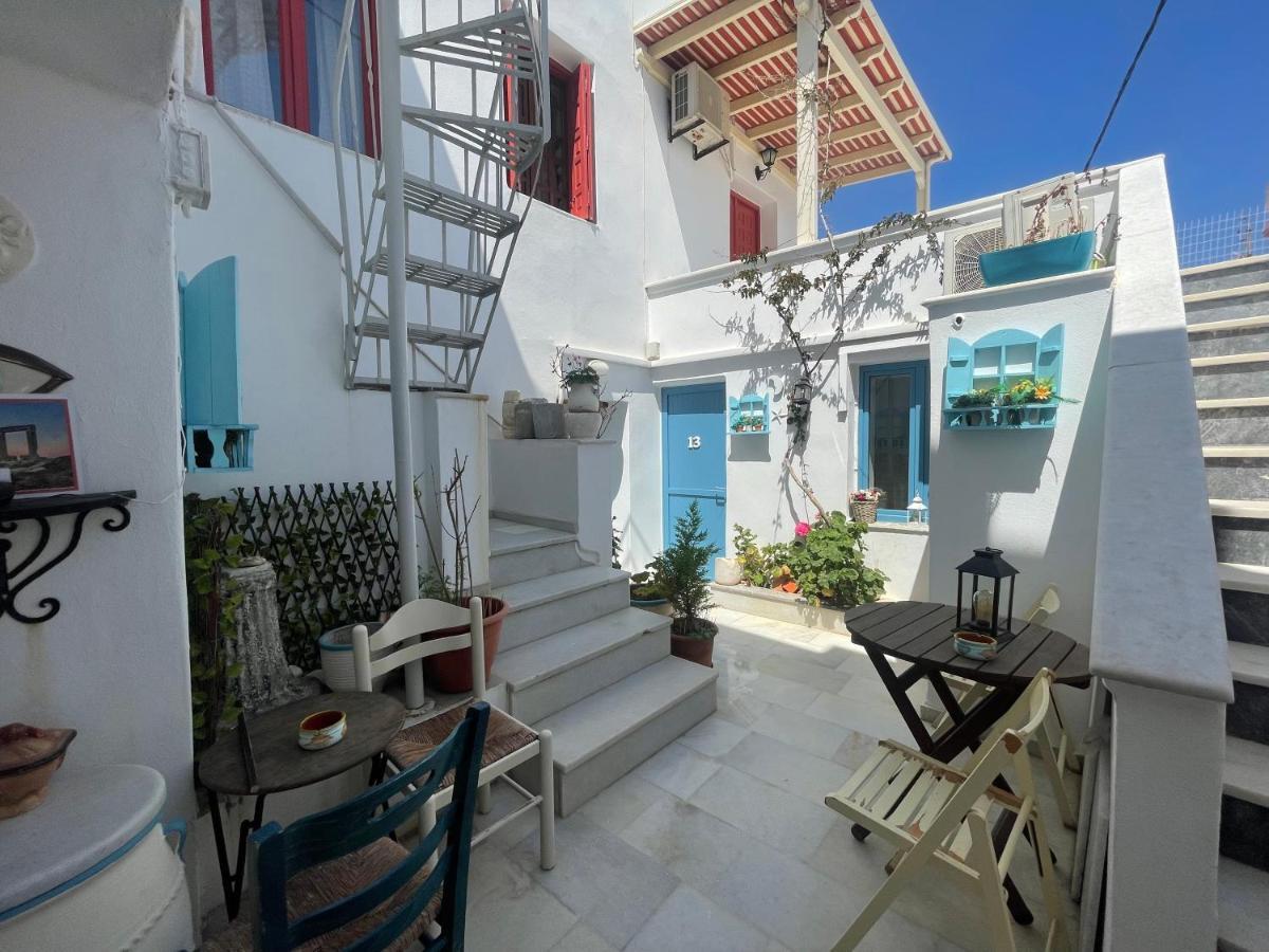 Burgos Barrio Hotel Naxos City ภายนอก รูปภาพ