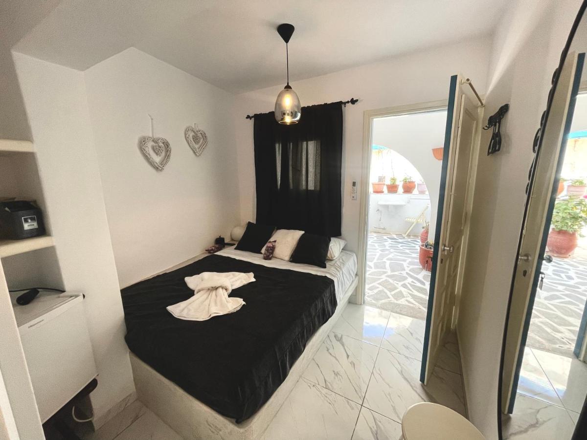 Burgos Barrio Hotel Naxos City ภายนอก รูปภาพ
