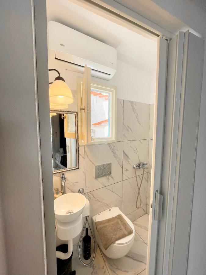 Burgos Barrio Hotel Naxos City ภายนอก รูปภาพ